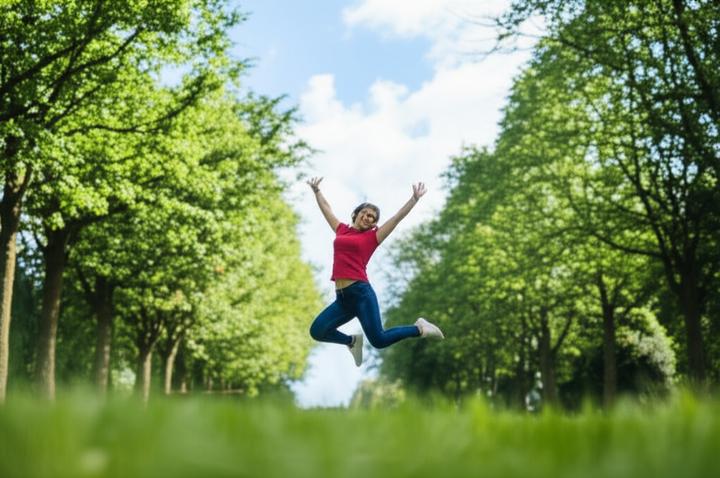 The Anxiety-Intelligence Paradox: How Overthinking Relates to Cognitive Abilities